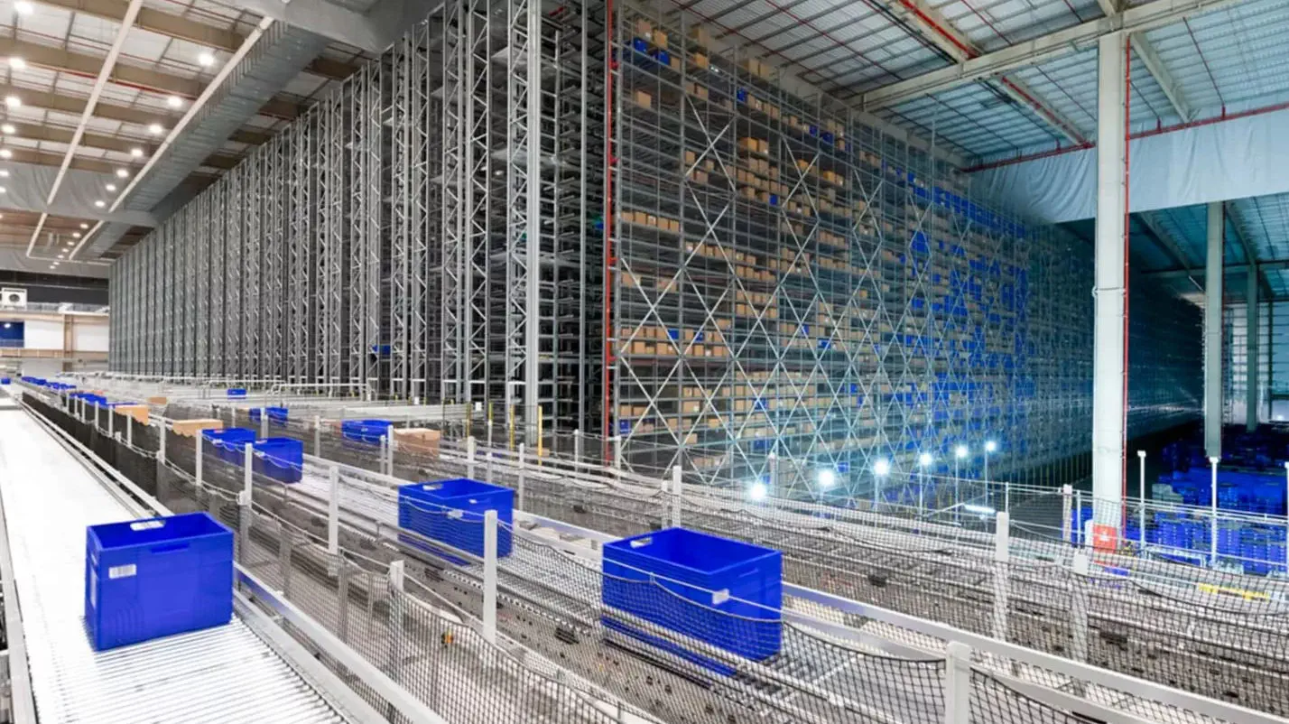 High-Density ASRS Storage System Explained: How to Store 45,000+ SKUs in One Intelligent Warehouse